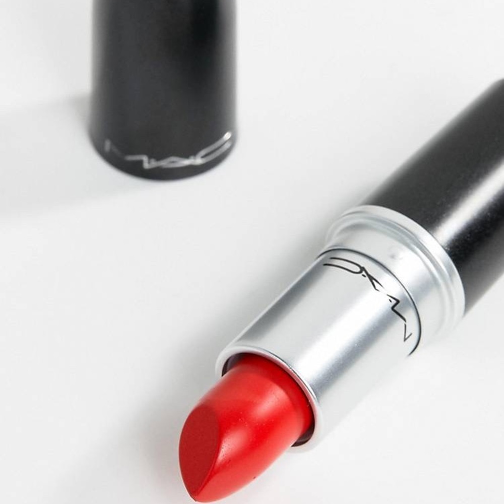 (LGSF) NEW MAC Matte Lipstick #607, Lady Danger, No Shine Long Wearing,NIB .10oz - Picture 3 of 10